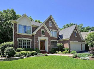 3005 King Richard Cir, St Charles, IL