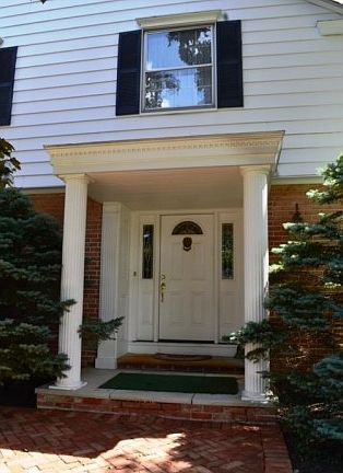 2nd image of 267 Hollywood Ave