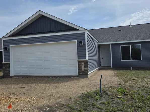 914 Katelyn Cir NE, Montgomery, MN 56069