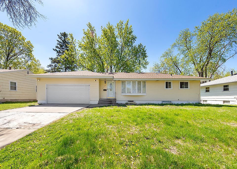 1st image of 3907 57th Ave N