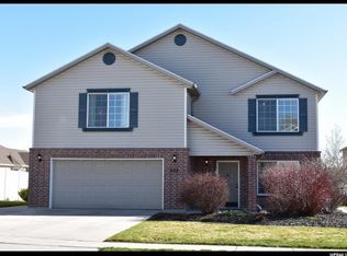 822 E 2000 S, Clearfield, UT 84015