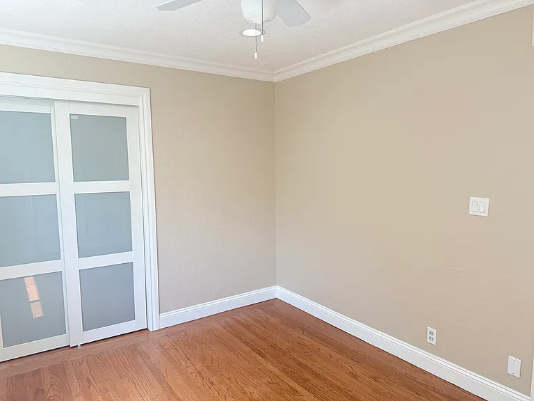 1532 Santa Monica Ave — Photo 16