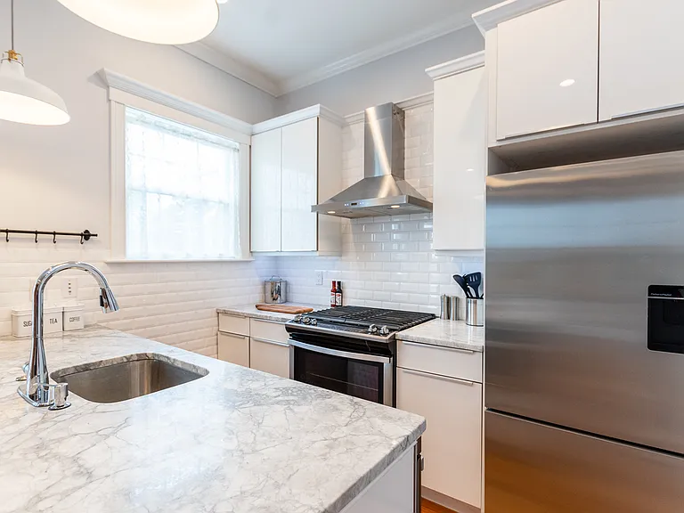 9 Everett Ave #2 — Photo 24