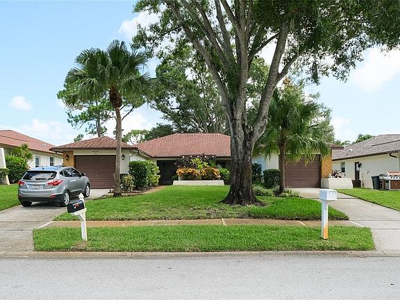 2nd image of 3443 Maclaren Dr