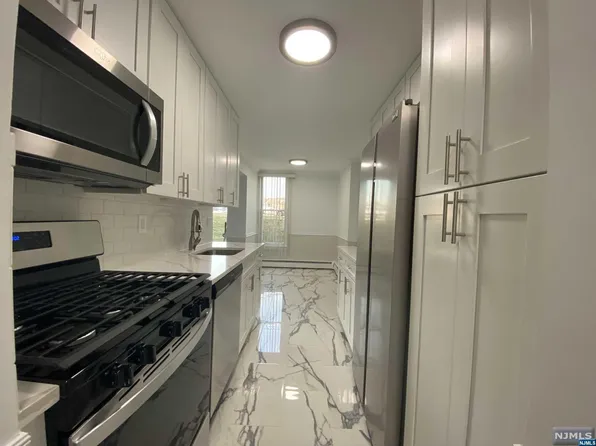 1 River Rd #17-B, Nutley, NJ 07111