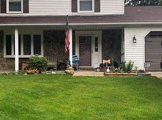 417 Greenwood Ct, Elyria, OH 44035