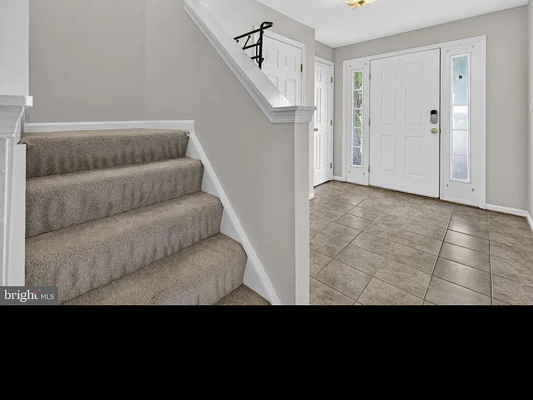 9320 Garst Dr — Photo 8
