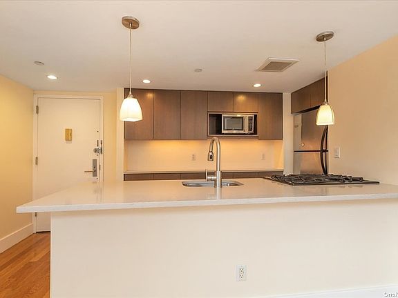 4th image of 11-42 31st Ave #3A