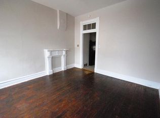 919 N Geyer Rd, Saint Louis, MO 63122