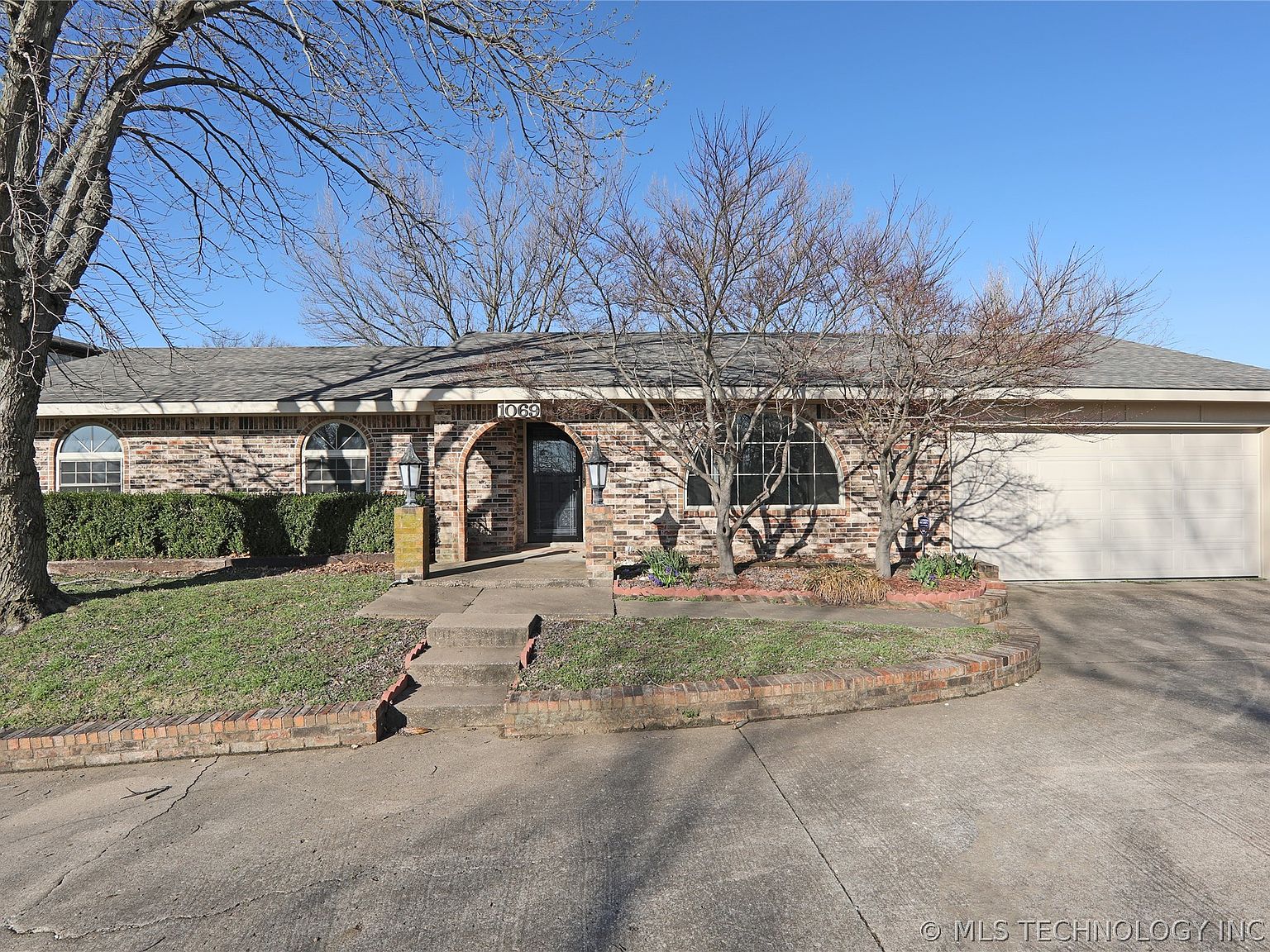1069 Rolling Meadows Ct, Bartlesville, OK 74006 Zillow