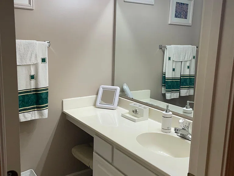606 River Oaks Dr #56D — Photo 3