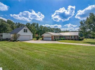 117 King Arthur Dr, Piedmont, SC 29673