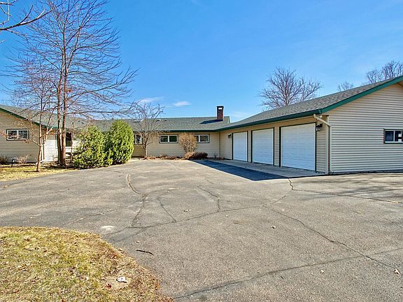 2nd image of 237 Butternut Ave