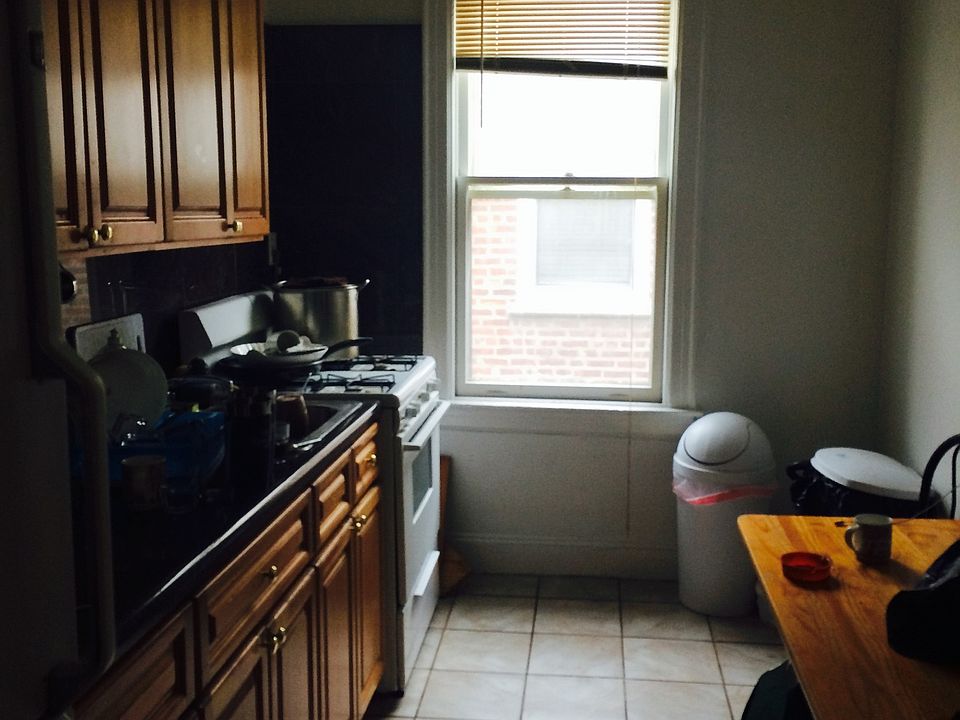 1st image of 2418 24th St