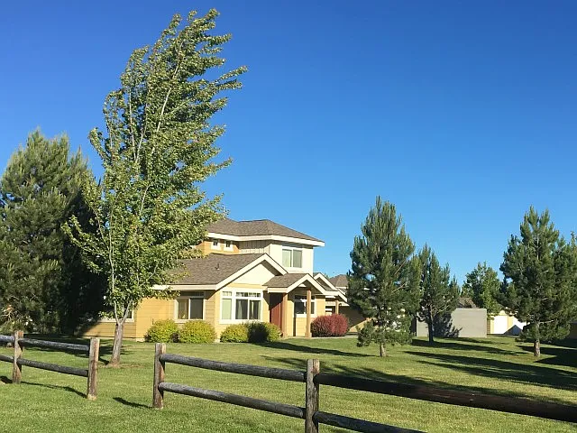 Timothy Park Duplexes — Photo 3