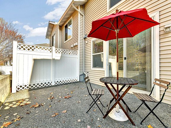 4th image of 22419 43rd Ave S Unit 26-3