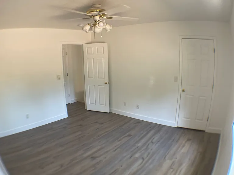 2115 N West St — Photo 16