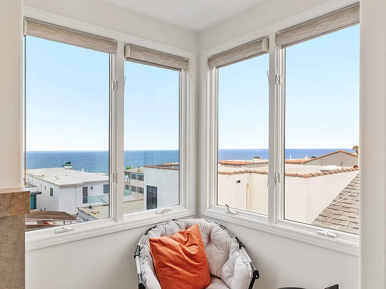 121 Marine Pl — Photo 9