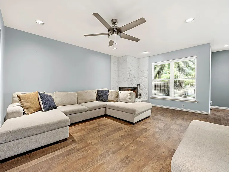 2955 Country Place Cir — Photo 3