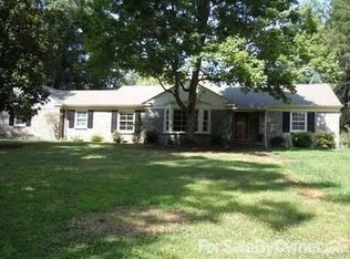 308 Vanderbilt Rd, Asheville, NC 28803