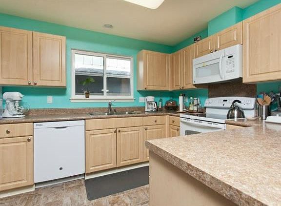 2nd image of 91-506 Kekahili Pl