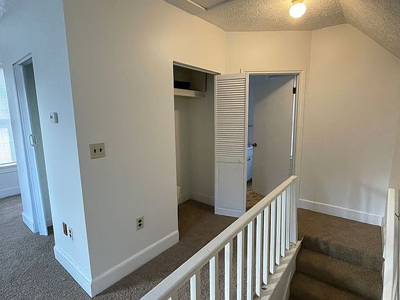 5th image of 321 E Cross St APT 3