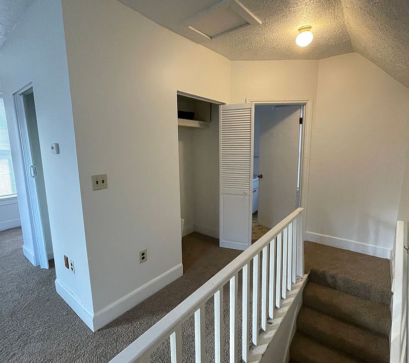 Building Photo 5