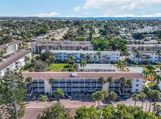 2044 Canal Dr #M37, Bradenton, FL 34207