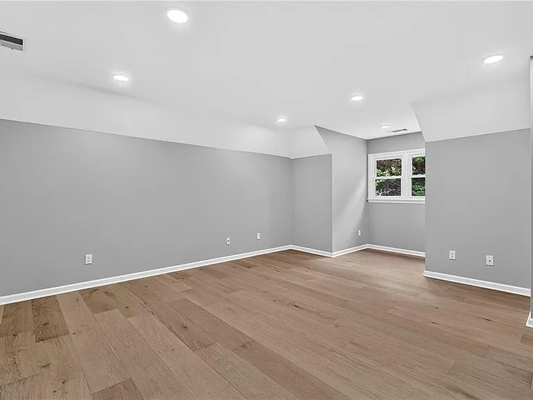 475 Trammell Dr — Photo 40