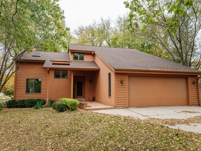 20230 Liberty Ct, Brookfield, WI, 53045