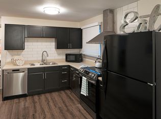 8800 Appel Dr, Fishers, IN 46038