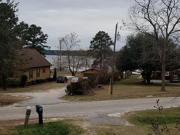 3rd image of 2405 Topsail Dr