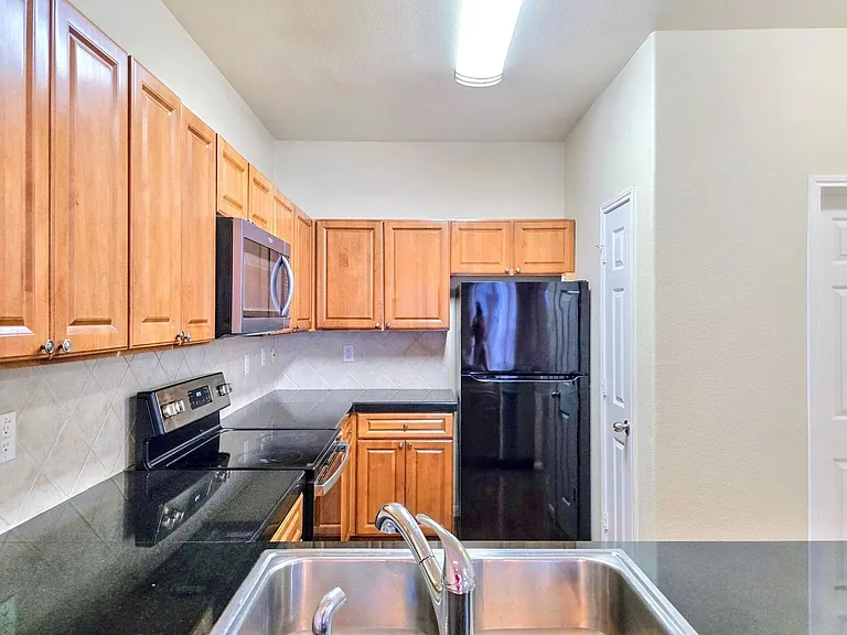 12707 Boheme Dr #506 — Photo 11