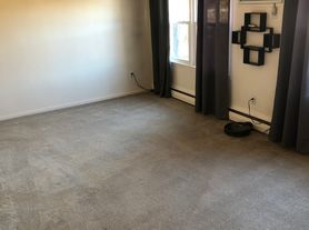 17060 E Eleven Mile Rd