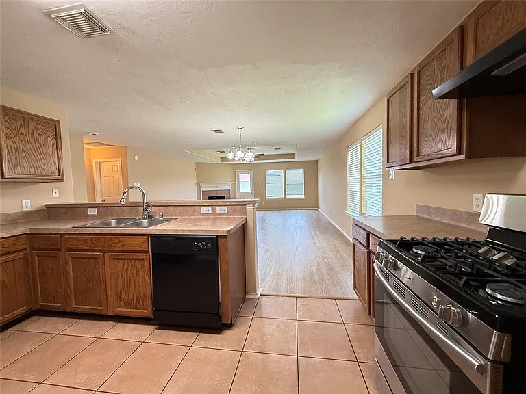 2623 Marble Manor Ln — Photo 11