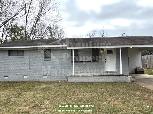 321 Willow St, Conway, AR 72032