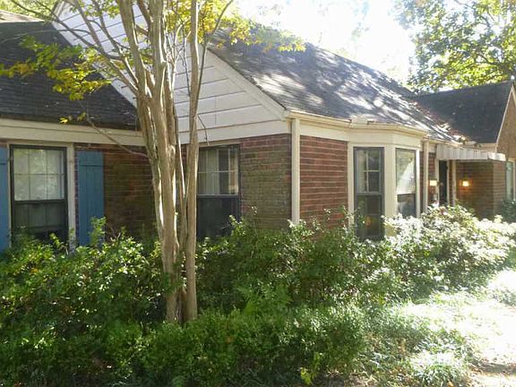 4th image of 450 Williamsburg Ln