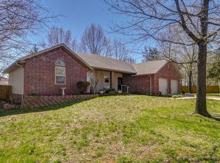 1028 Daniels St, Aurora, MO 65605