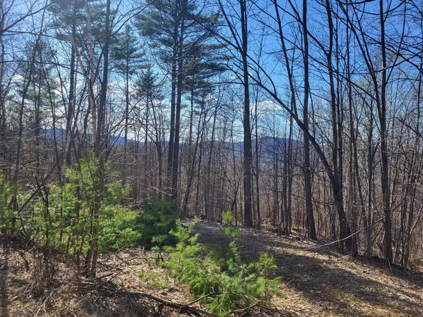 23B High Street, Peru, ME 04290