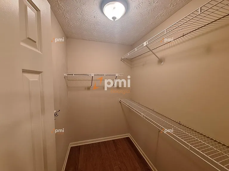 160 Braelinn Cts — Photo 11