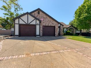 3677 Rosita Dr, Redding, CA 96001