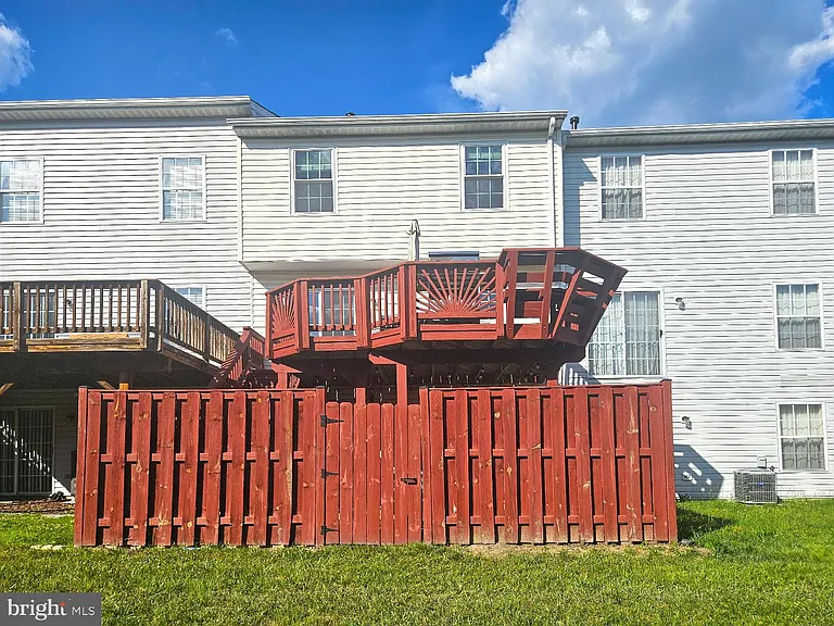 3315 Hollow Ct — Photo 8