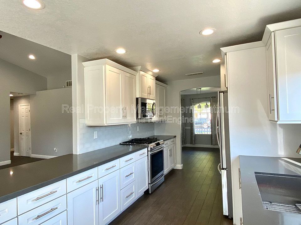 1st image of 6509 N Vista Ave