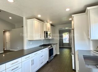 6509 N Vista Ave, Fresno, CA 93722