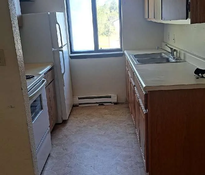 6 Manor Apartments #A1 — Photo 2