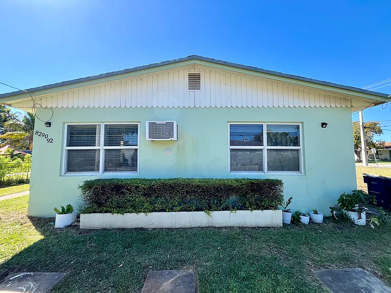 8290 NW 5th Ave — Photo 7