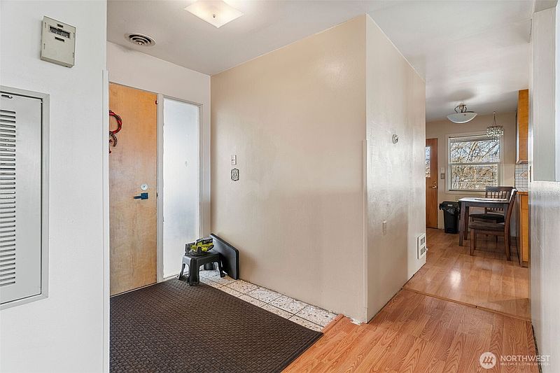 5th image of 514 N Ash Street