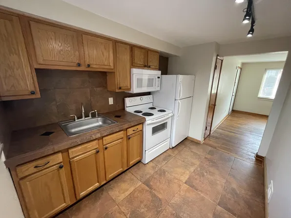 130 Lacrosse St APT E1, Pittsburgh, PA 15218