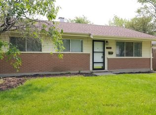 17307 Community St, Lansing, IL 60438