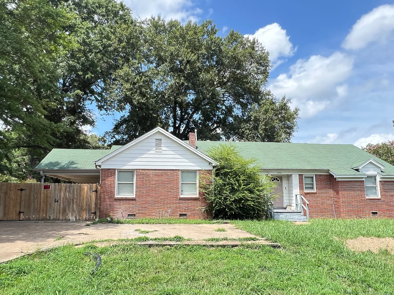 3 bed, 2209 sqft, $1,350 — Photo 1